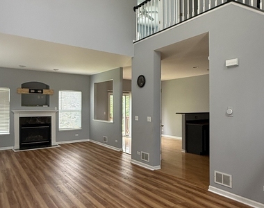 2250 Stoughton Drive - Photo Thumbnail 6