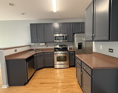2250 Stoughton Drive - Photo Thumbnail 15