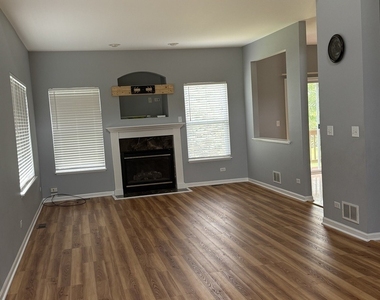 2250 Stoughton Drive - Photo Thumbnail 10