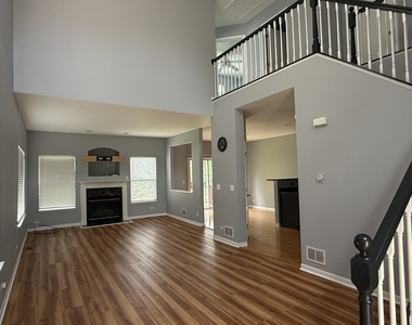 2250 Stoughton Drive - Photo Thumbnail 8