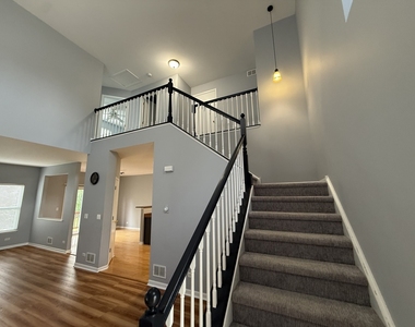 2250 Stoughton Drive - Photo Thumbnail 4