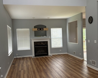 2250 Stoughton Drive - Photo Thumbnail 12