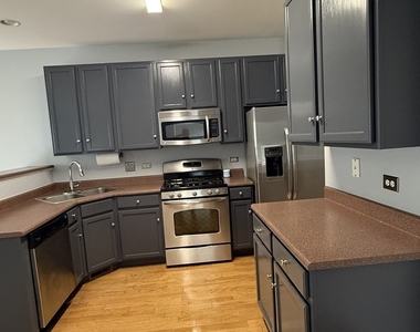 2250 Stoughton Drive - Photo Thumbnail 16