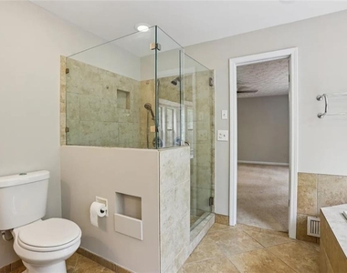 270 Saint Simons Cove - Photo Thumbnail 12
