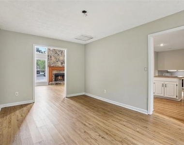 270 Saint Simons Cove - Photo Thumbnail 6