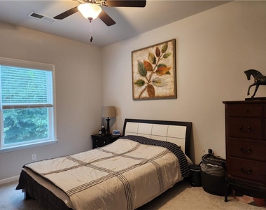 3650 Deaton Trail - Photo Thumbnail 19
