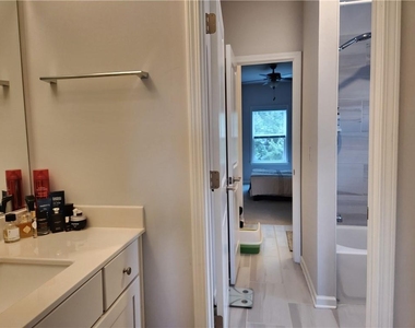 3650 Deaton Trail - Photo Thumbnail 20