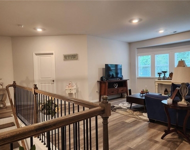 3650 Deaton Trail - Photo Thumbnail 14