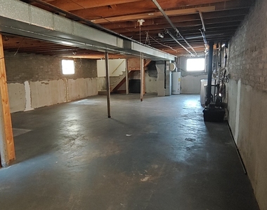 10824 S Sacramento Avenue - Photo Thumbnail 23