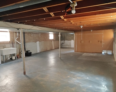 10824 S Sacramento Avenue - Photo Thumbnail 24