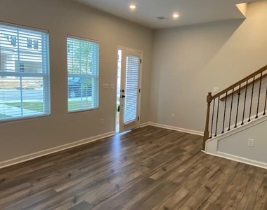 2242 Whistler Way - Photo Thumbnail 20