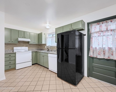 229 S Milton Avenue - Photo Thumbnail 6