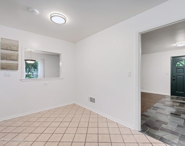 229 S Milton Avenue - Photo Thumbnail 8