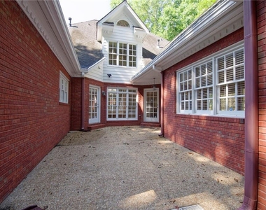 1150 Goodwin Place Ne - Photo Thumbnail 23