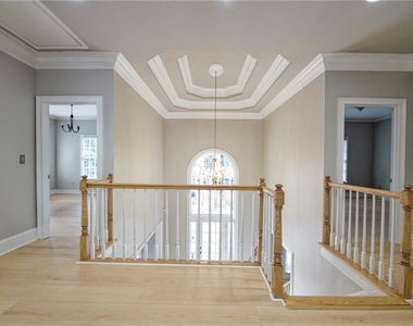 1150 Goodwin Place Ne - Photo Thumbnail 17