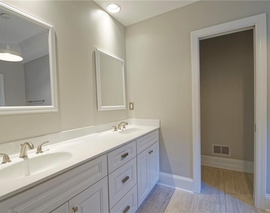1150 Goodwin Place Ne - Photo Thumbnail 14