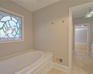 1150 Goodwin Place Ne - Photo Thumbnail 16