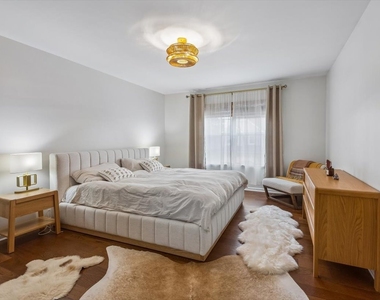 2419 Birch Street - Photo Thumbnail 7
