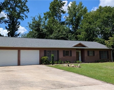 585 Wayside Drive - Photo Thumbnail 19