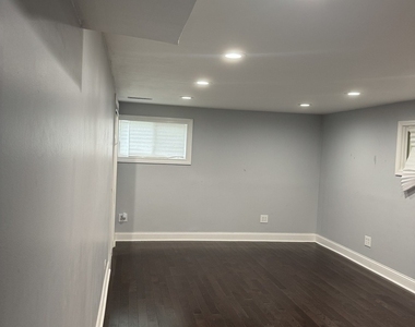 7800 W 98th Place - Photo Thumbnail 5