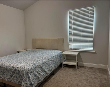2693 Trotters Gate Way - Photo Thumbnail 8