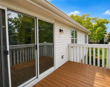 174 E Bluewater Lane - Photo Thumbnail 19