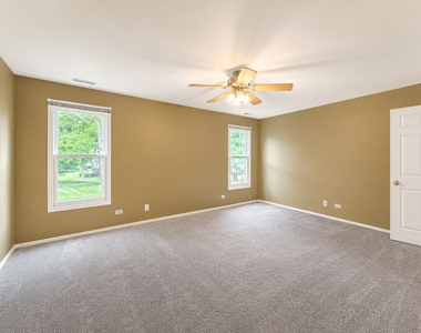 174 E Bluewater Lane - Photo Thumbnail 9