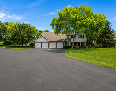 174 E Bluewater Lane - Photo Thumbnail 1