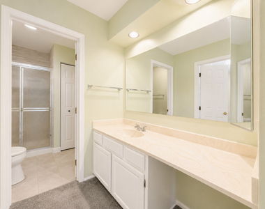 174 E Bluewater Lane - Photo Thumbnail 11