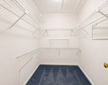 174 E Bluewater Lane - Photo Thumbnail 10