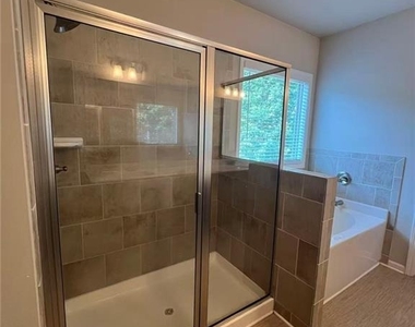 7881 Silk Tree Pointe - Photo Thumbnail 11