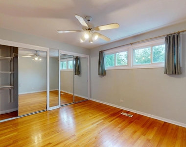 9131 Kilbourn Avenue - Photo Thumbnail 9