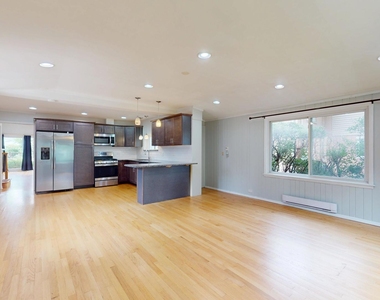 9131 Kilbourn Avenue - Photo Thumbnail 7