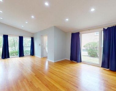 9131 Kilbourn Avenue - Photo Thumbnail 3