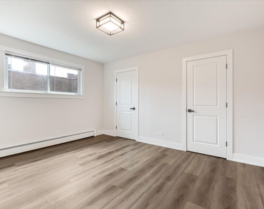 929 Washington Street - Photo Thumbnail 10
