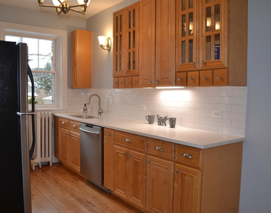 1055 W North Shore Avenue - Photo Thumbnail 16