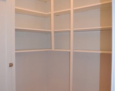 1055 W North Shore Avenue - Photo Thumbnail 30