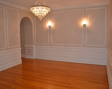 1055 W North Shore Avenue - Photo Thumbnail 13