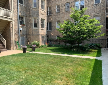 1055 W North Shore Avenue - Photo Thumbnail 19