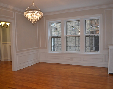 1055 W North Shore Avenue - Photo Thumbnail 12