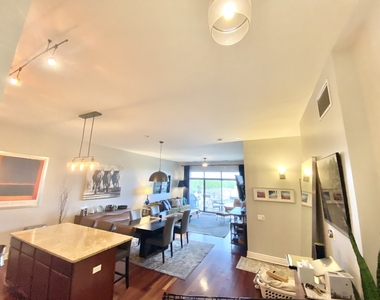 3300 W Irving Park Road - Photo Thumbnail 6