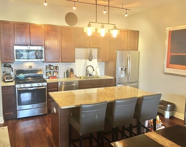 3300 W Irving Park Road - Photo Thumbnail 4