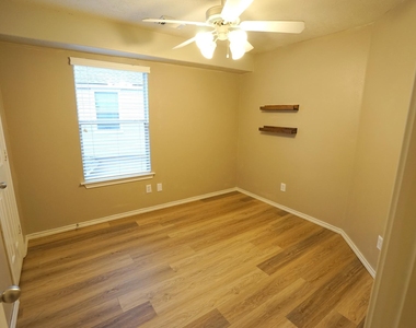 126 E Stedhill Loop - Photo Thumbnail 18