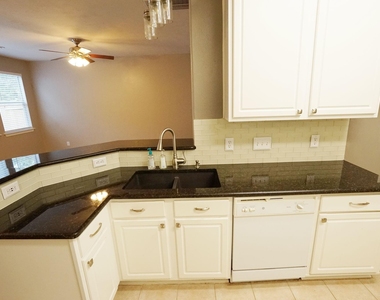 126 E Stedhill Loop - Photo Thumbnail 11