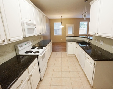 126 E Stedhill Loop - Photo Thumbnail 8