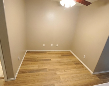 126 E Stedhill Loop - Photo Thumbnail 23
