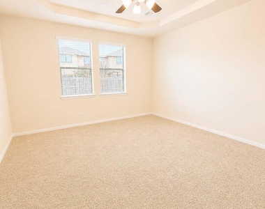 11715 Pureli Court - Photo Thumbnail 16