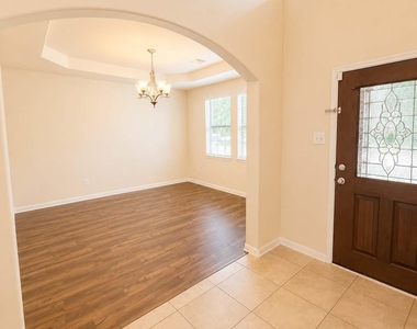 11715 Pureli Court - Photo Thumbnail 2