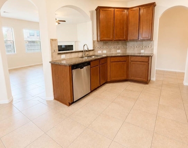11715 Pureli Court - Photo Thumbnail 10