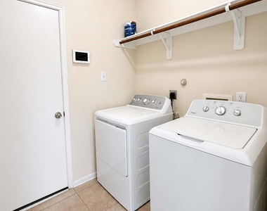 11715 Pureli Court - Photo Thumbnail 13